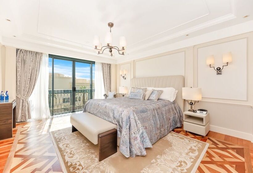 Люкс, Imperial Hotel Gold Coast