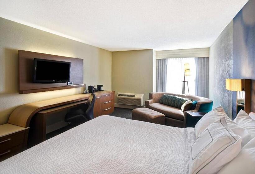 Стандартный Номер Кровать Кинг, Courtyard Cape Cod Hyannis