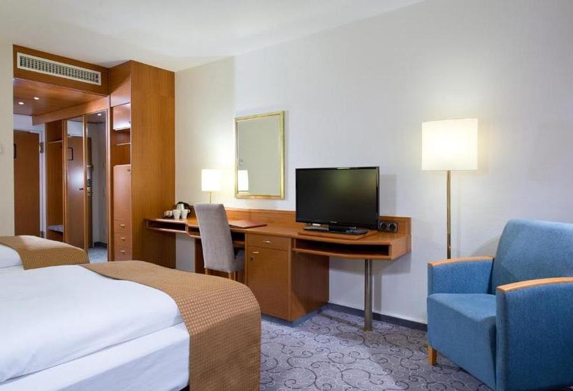 Номер Executive, Leonardo Hotel Heidelberg