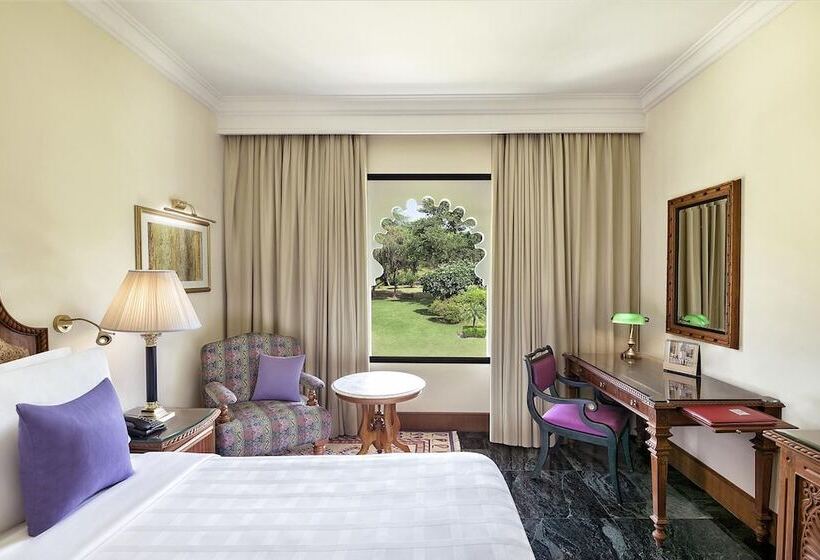 Номер Премиум Вид на Сад, Trident Udaipur