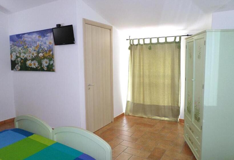 Номер Стандарт с Балконом, Bed And Breakfast Villa Algi