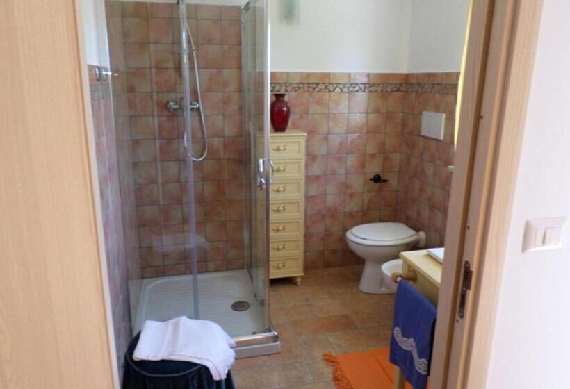 Номер Стандарт с Балконом, Bed And Breakfast Villa Algi
