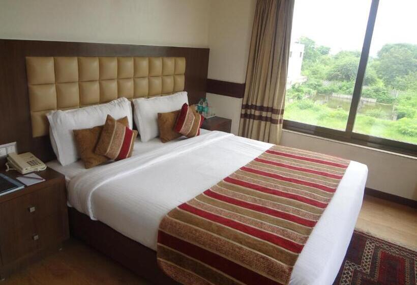 اتاق پرمیوم, The Legend Inn @nagpur