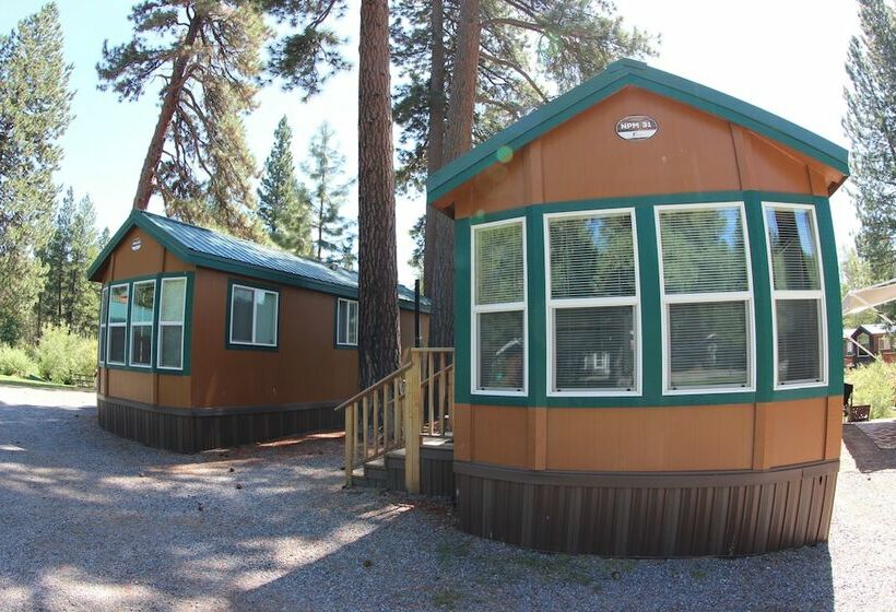 Хижина Deluxe, Crater Lake Resort