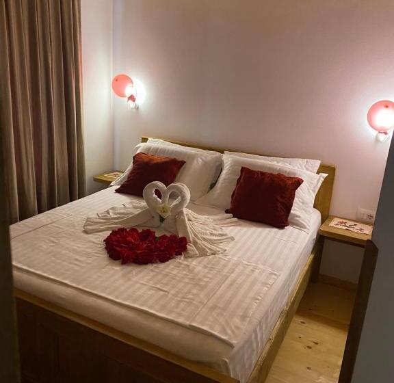 带阳台的豪华间, Guesthouse Riverside