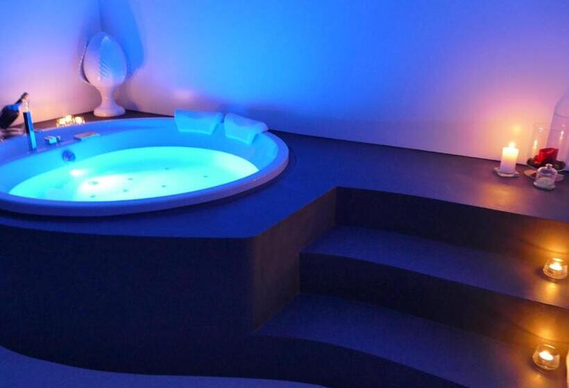 Номер Стандарт с Гидромассажем, Suite1212   Rattazzi