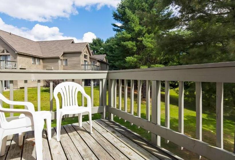 Люкс Кровать Кинг, Best Western Inn & Suites Rutland Killington