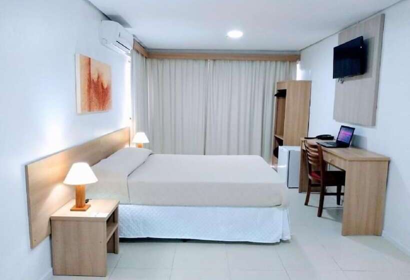 Номер Superior, Dan Inn Express Porto Alegre   Próximo Ao Araújo Vianna E Ao Complexo Hospitalar Santa Casa