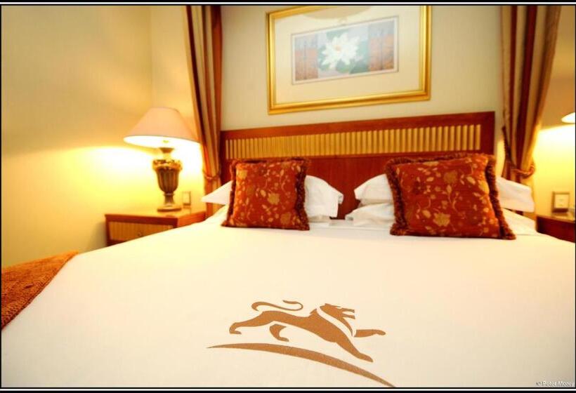 Номер Superior Кровать Кинг, Peermont D Oreale Grande At Emperors Palace