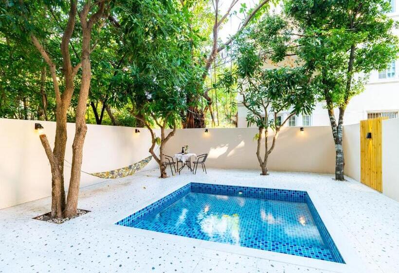 Трехместный Номер Стандарт Вид на Сад, Beihai Silver Beach Yintai Time Seaview Villa