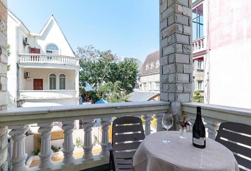 Номер Стандарт с Балконом, Beihai Silver Beach Yintai Time Seaview Villa