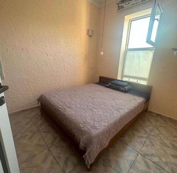 اتاق استاندارد, Sweet Home Hostel
