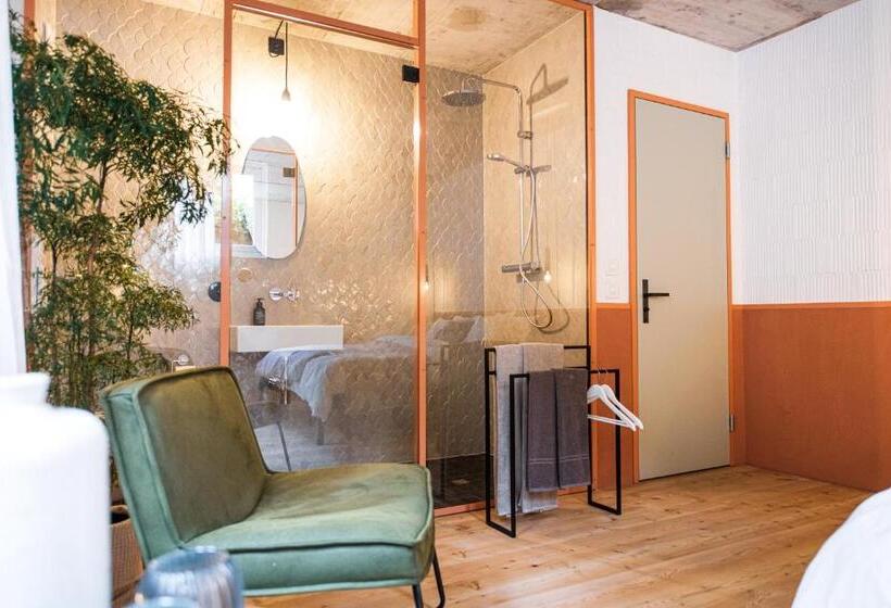 Номер Deluxe, Tremondi   Boutique Bnb