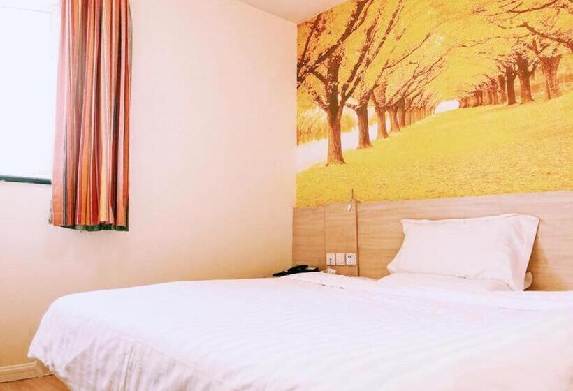Номер Комфорт, 7days Inn Huaibei Zhongtai Plaza Wanda Studios