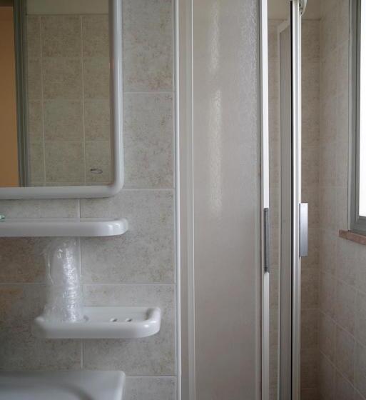 Четырехместный Номер Стандарт с Балконом, La Perla
