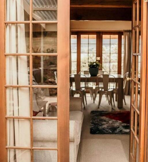 오두막, Otago Cottage