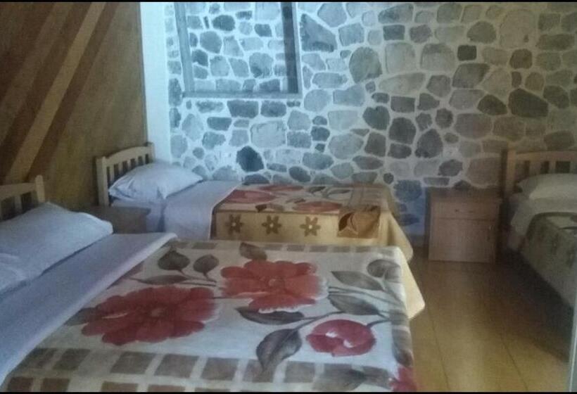 Четырехместный Номер Economy, Guest House Flodisa