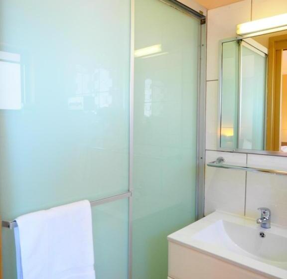 Четырехместный Номер Стандарт, Bella Vista Motel