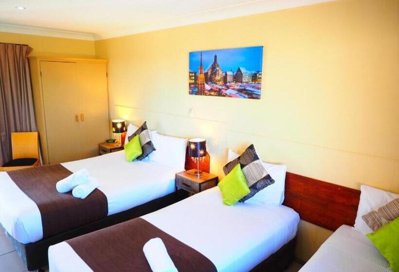 Четырехместный Номер Стандарт, Bella Vista Motel