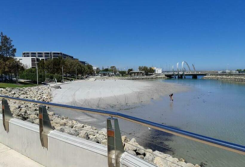 خانه 3 خوابه, North Coogee Beach House