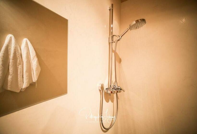 Номер Стандарт, Piltriquitron Lodging
