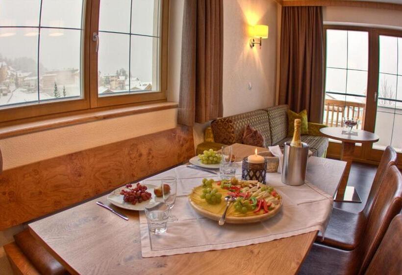 Апартаменты 2 Спальни, Alpinapart Bacher