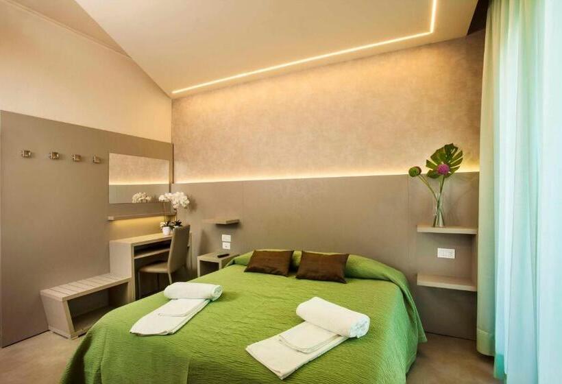Tengerre Néző Standard Oldalsó Szoba, Beaurivage