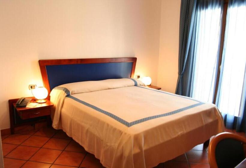 Номер Стандарт, Locanda Dei Trecento