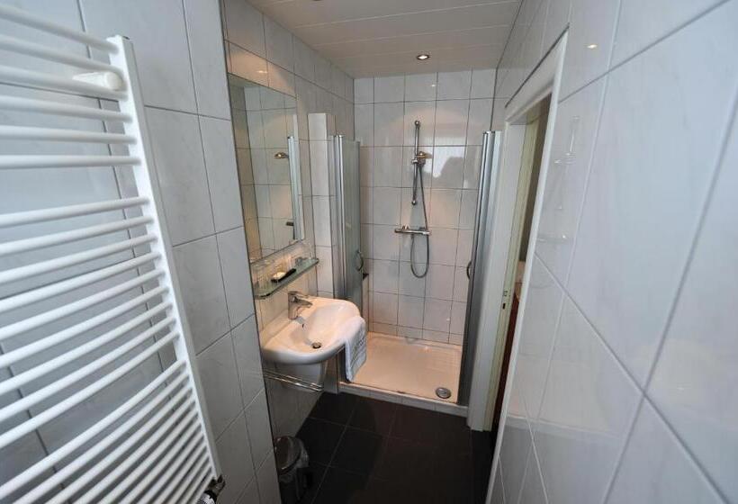 Семейный Номер, T Streefkerkse Huis