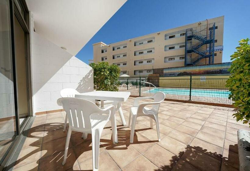 Апартаменты 1 Спальня Вид на Бассейн, Apartamentos Strelitzias