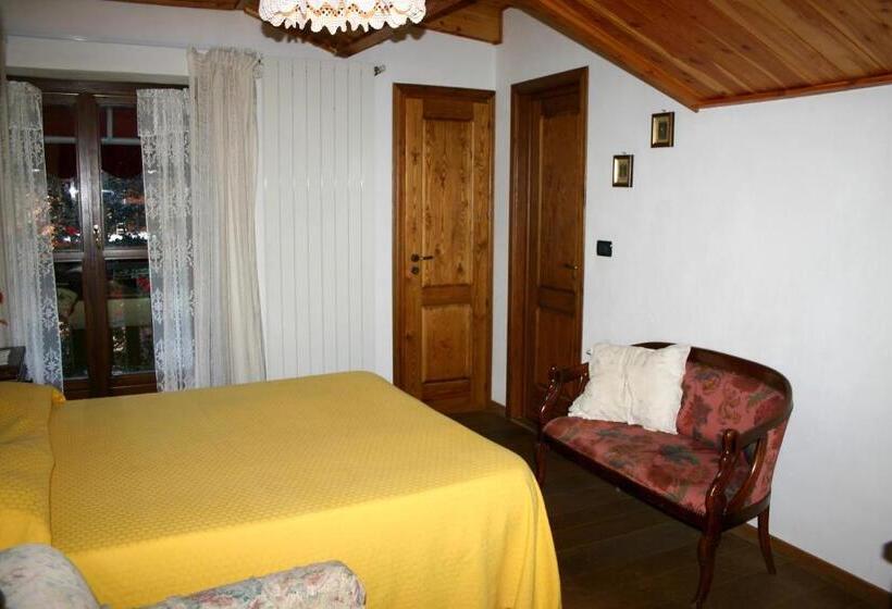 标准三人间, Albergo Martinet