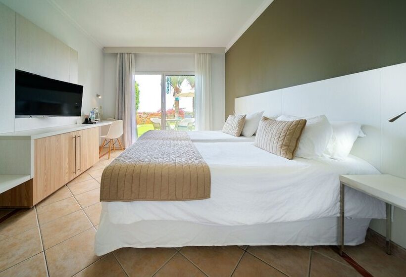 חדר סטנדרט נוף למגרש גולף, Bull Vital Suites & Spa Boutique Hotel - Adults Only