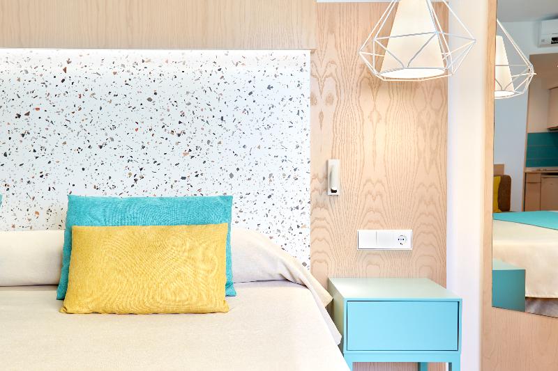 프리미엄 스튜디오, Universal Aparthotel Elisa