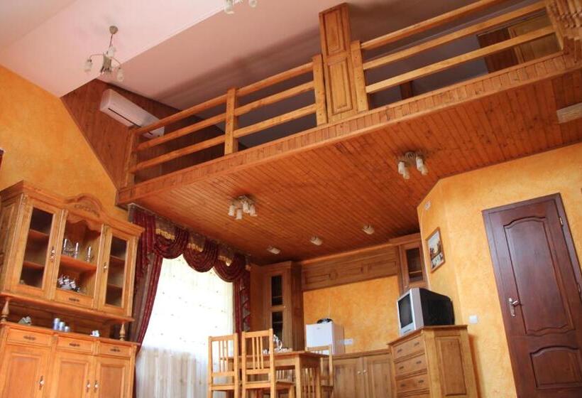 Люкс Дюплекс, готель мараморош