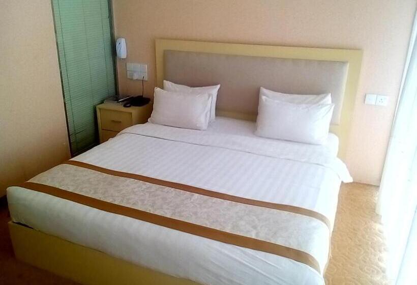 Номер Стандарт, Grindlays Regency