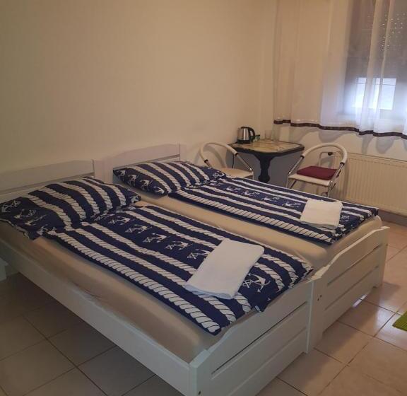 이코노미 룸, Motel Kotva