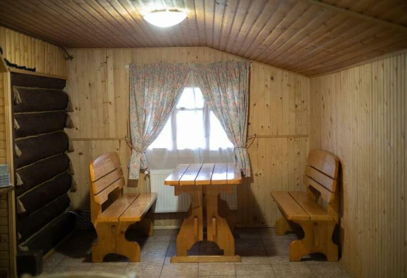 샬레, Stara Khata карпати