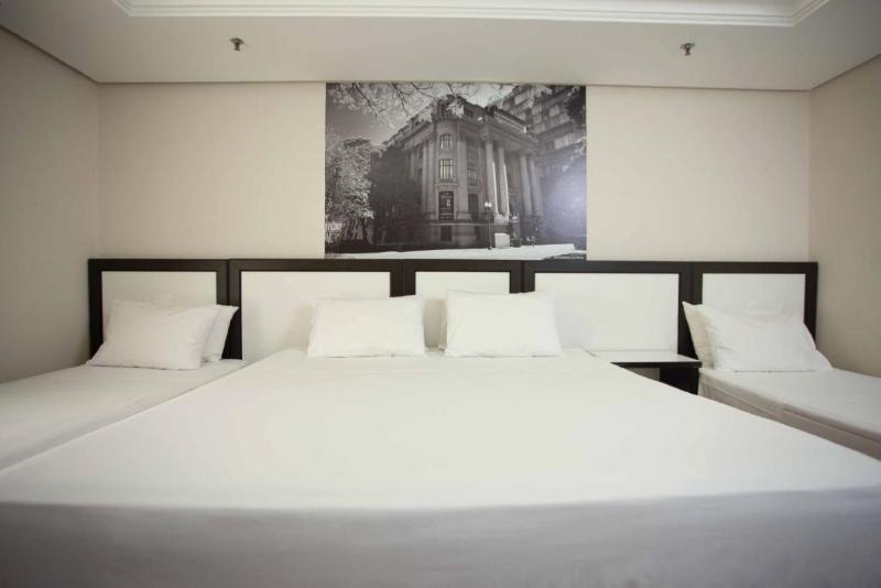 سوییت جونیور, Grand Hotel London