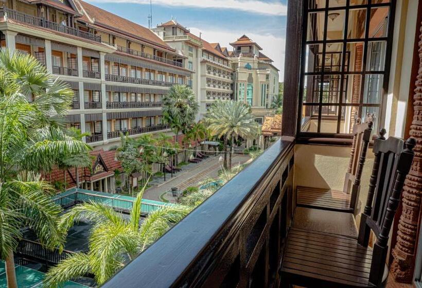 豪华家庭房间, Empress Angkor Resort & Spa