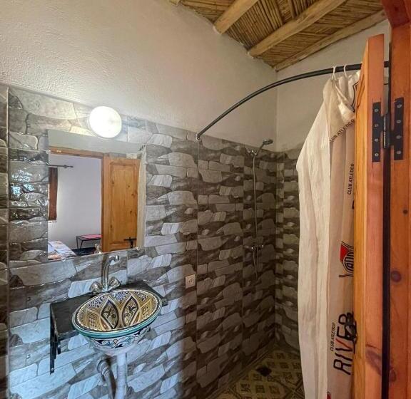 Трехместный Номер Стандарт Вид на Сад, Hiking Nomads Guesthouse