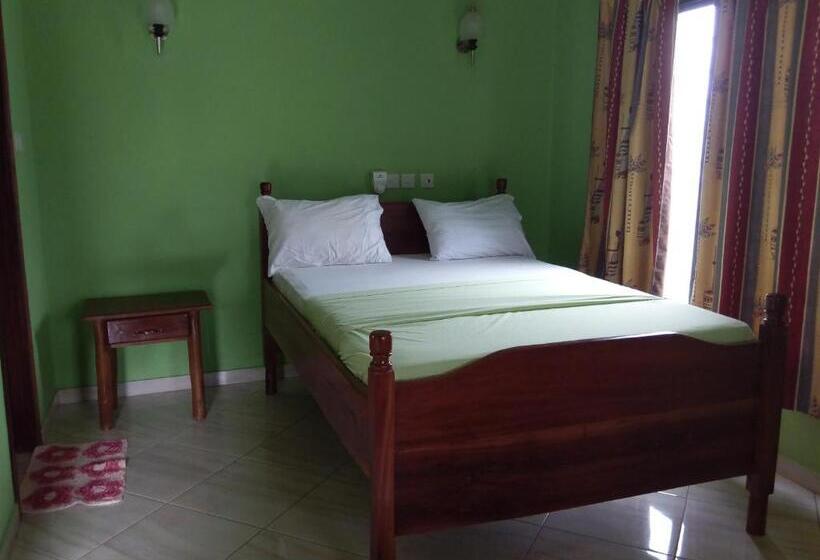 스탠다드 룸 산 전망, Big Foot Safari Lodge