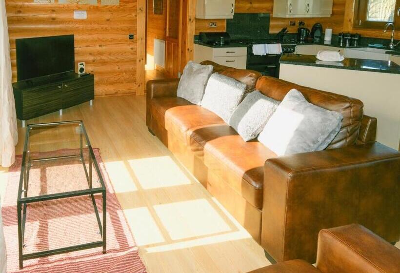 Дом 2 Спальни, Laxfield Lodges