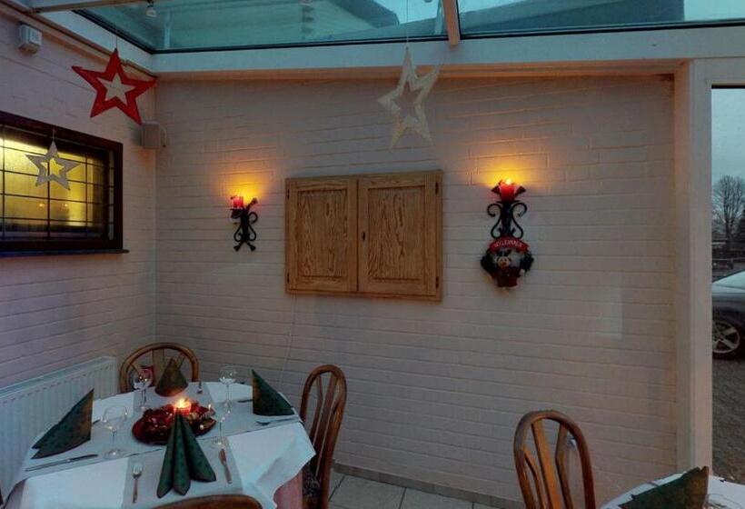 Номер Стандарт с Балконом, Erlebnislokal Lammersdorfer Hof