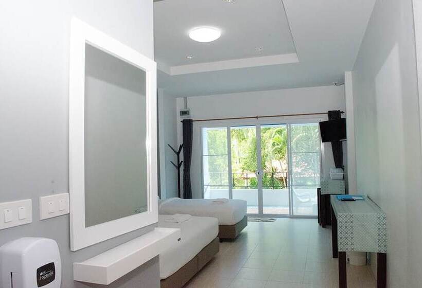 חדר סטנדרט לשלושה, Ban Krut Resort