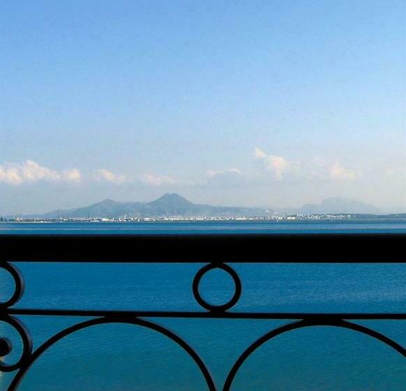سوییت جونیور با بالکن, Barcelo Concorde Les Berges Du Lac
