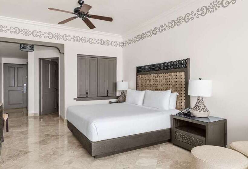 اتاق لوکس با تخت بزرگ, Hilton Mauritius Resort & Spa