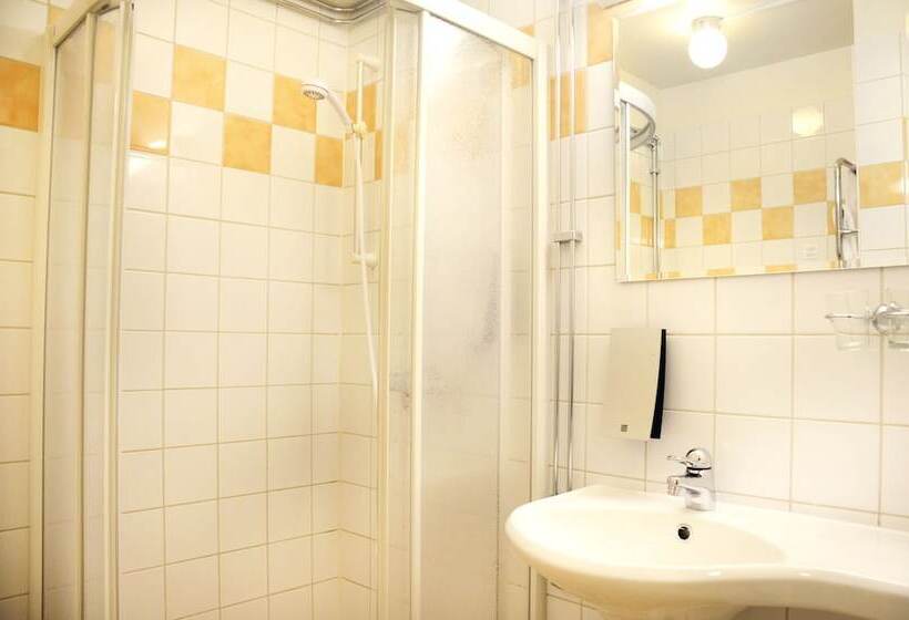 Номер Стандарт, Clarion Collection Hotel Etage
