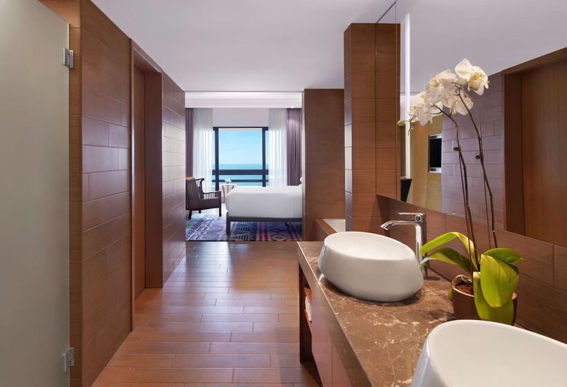 Club Room Sea View, Hyatt Regency Kuantan Resort
