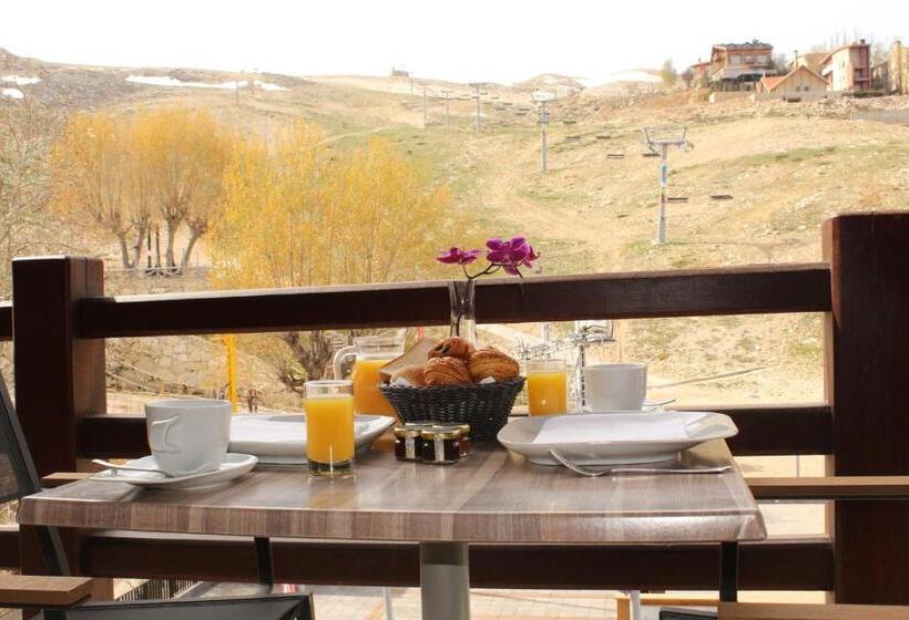 سوییت با چشم‌انداز باغ, Intercontinental Mzaar Lebanon Mountain Resort & Spa, An Ihg