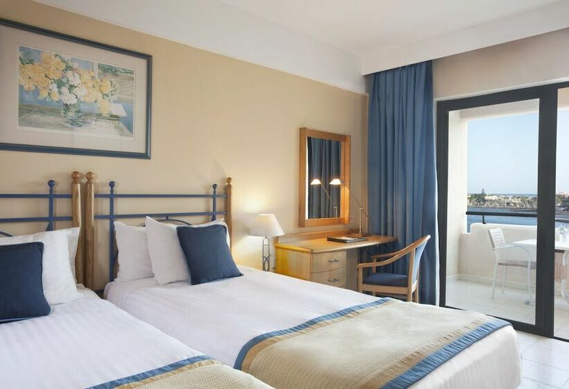 اتاق سوپریور با چشم‌انداز دریا, Verdi St George S Bay Marina